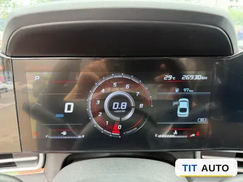 2022 Hyundai Elantra 4