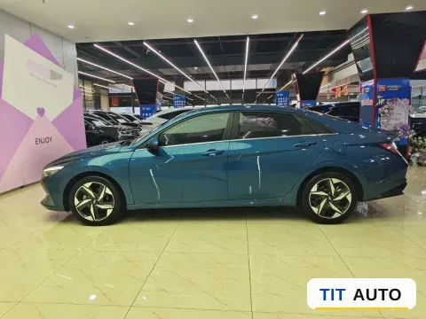 2021 Hyundai Elantra 5