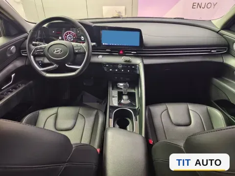 2021 Hyundai Elantra 7