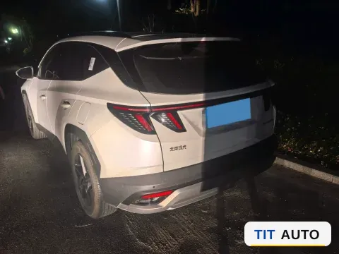 2025 Hyundai Tucson 4