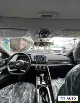 2023 Hyundai Elantra 9