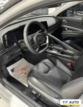 2021 Hyundai Elantra 4