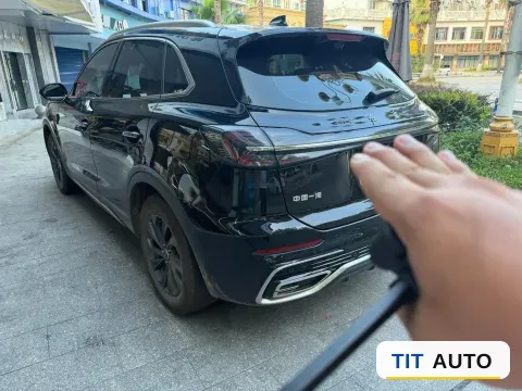 2025 HongQi HS5 4
