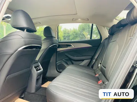 2023 HongQi H5 4
