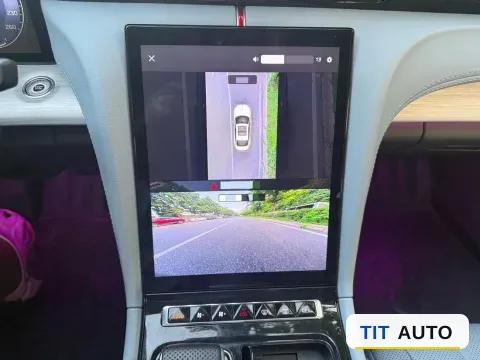 2025 HongQi H5 13