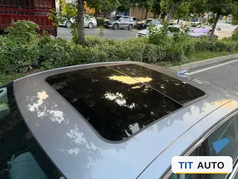 2025 HongQi H5 16
