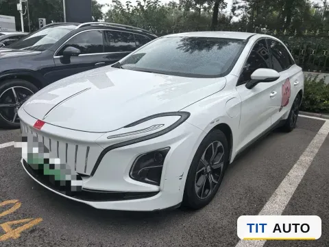 2023 HongQi E-QM5